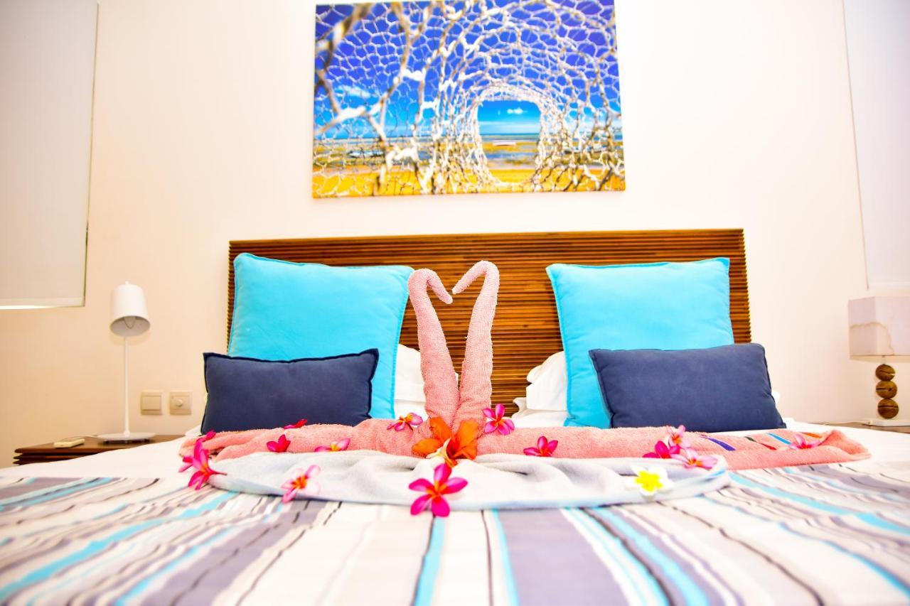 Cap Ouest Beachfront Residences Apartment