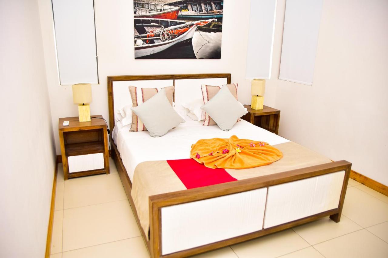Cap Ouest Beachfront Residences Apartment Flic en Flac